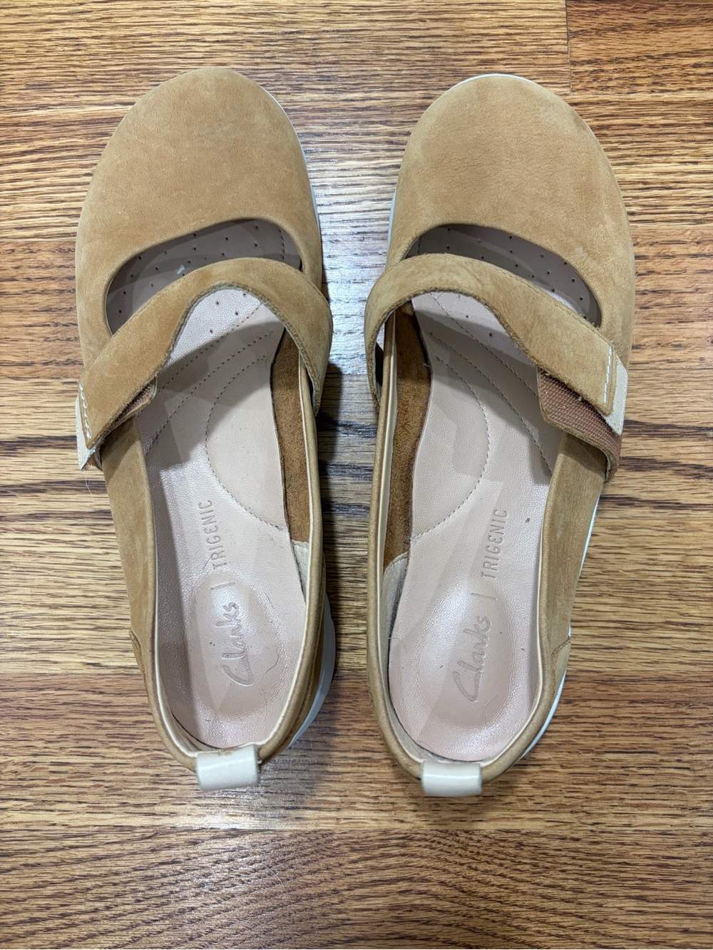 Clarks Trigenic Tan Mary Jane Slip-On Flats Walking Shoes Arch Support (7) - Picture 2 of 8